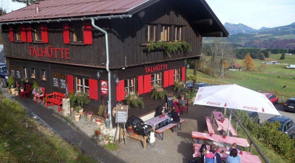 Die Talhütte liegt direkt an der Talstation © Talhütte Bolsterlang