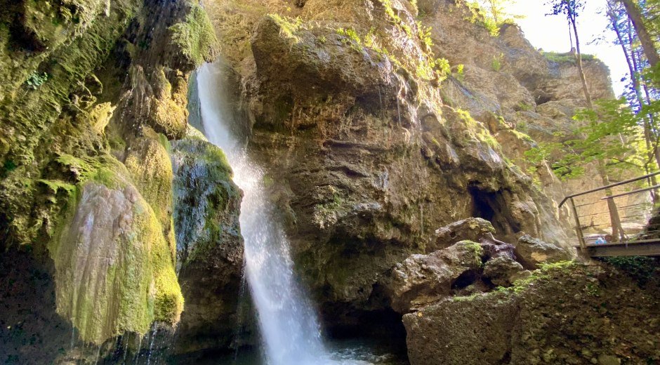Kühle und frische Luft an den Hinanger Wasserfällen © Tourismus Hörnerdörfer, M. Redecker