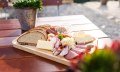 Leckere Brotzeit auf der Mittelalpe © Mittelalpe