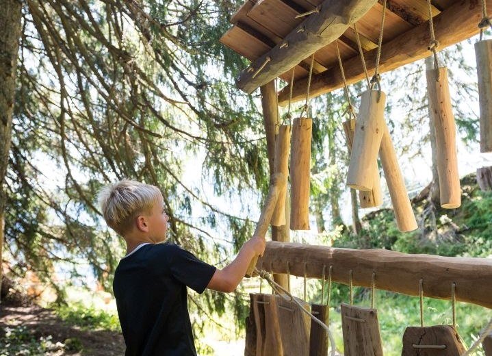 Steinzeitklanghölzer © Tourismus Hörnerdörfer, F. Kjer