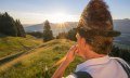 Alphornspieler zum Sonnenaufgang am Ofterschwanger © Tourismus Hörnerdörfer