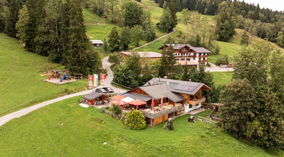 Wurzelhütte in Ofterschwang im Allgäu © Tourismus Hörnerdörfer GmbH