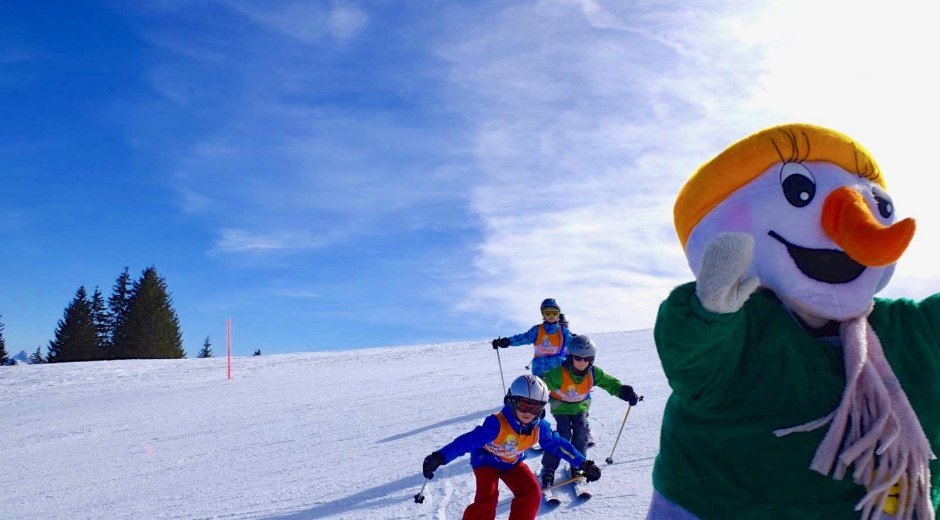 Mikas Skichule im Skigebiet Ofterschwang-Gunzesrie © Mikas Skischule