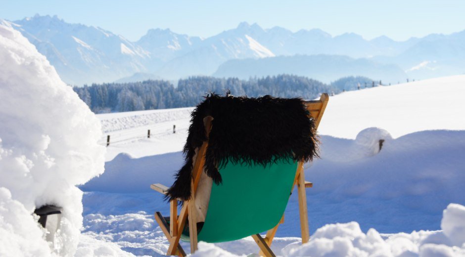 Landhotel Alphorn - Terrasse im Winter © Landhotel Alphorn