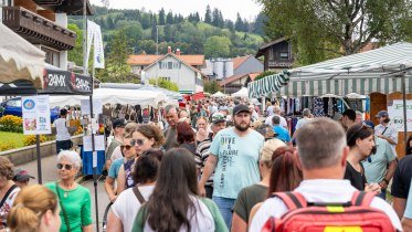 Krämermarkt Hauptstr 2024 © Tourismusbüro Missen-Wilhams