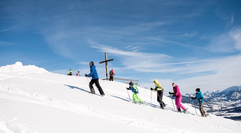 Gipfel erreicht! Schneeschuhwandern zum Ofterschwanger Horn