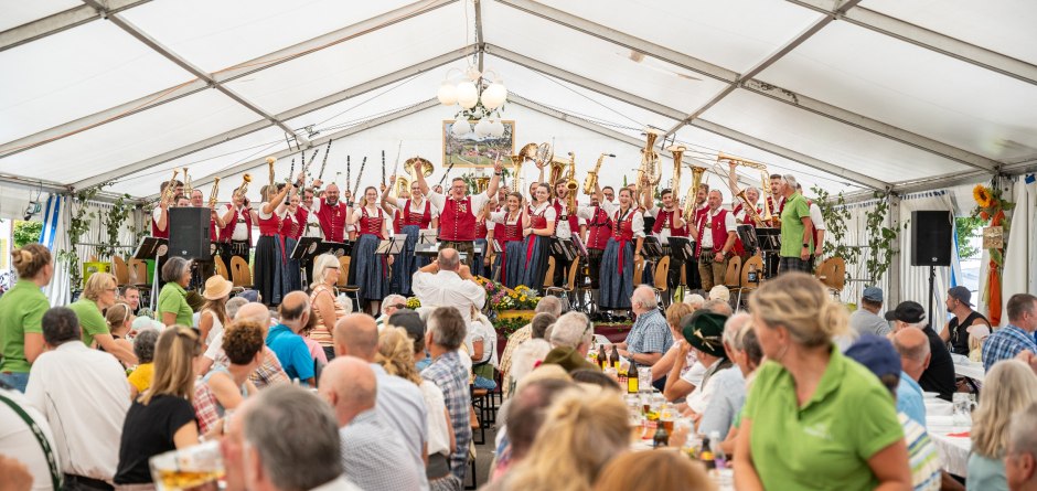 Musikkapelle Festzelt 2024 © Tourismusbüro Missen-Wilhams