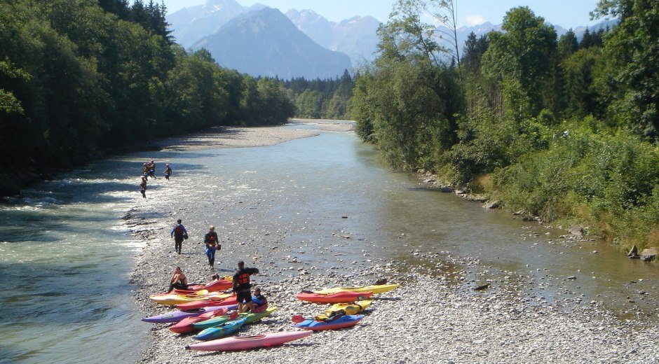 Kajak fahren und Rafting auf der Iller bei Fischen im Allgäu © Tourismus Hörnerdörfer, H. Besler