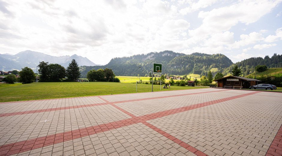 Spielplatz am Wohnmobilstellplatz Obermaiselstein © Tourismus Hörnerdörfer GmbH