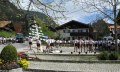 Die ersten Löwenzahnwiesen stehen in voller Blüte und es wieder grün wird im Allgäu. Die Tradition gebietet es, das frische Grün mit dem Maibaumaufstellen zu begrüßen. © ©Gemeinde Burgberg