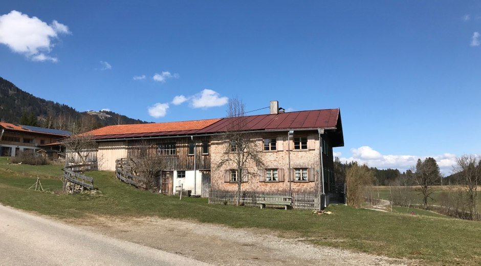 Ein altes Bauernhaus im Ortsteil Riedle