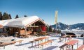 Urige Hütte mit Sofas - Hochbichl © Tourismus Hörnerdörfer, F. Kjer