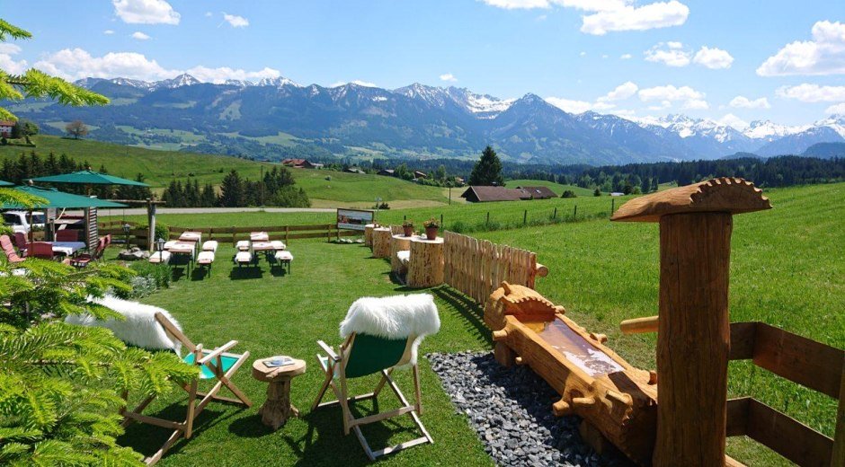 Ausblick von der Terrasse © Landhotel Alphorn